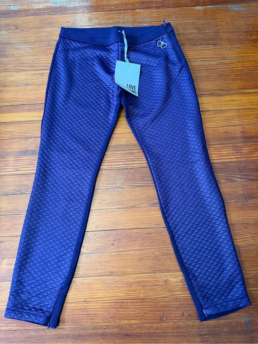 New with tags  Love Moschino Quilted Leggings in Purple size 42